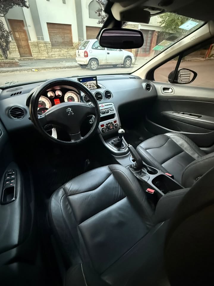  2013 Peugeot 408 allure nav - Imagen 3