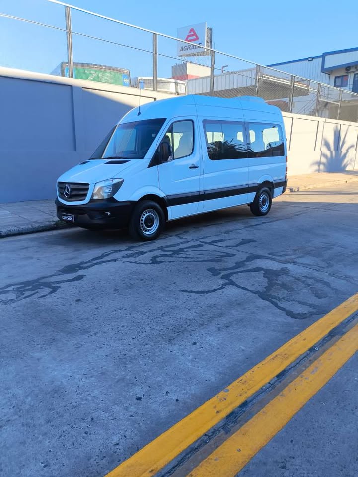 MERCEDES BENZ SPRINTER 415 CDI MINIBUS AÑO 2017