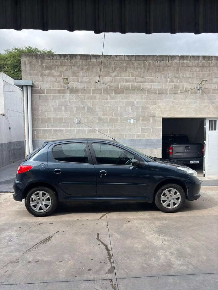 Peugeot 207 Allure 1.4 Nafta/GNC