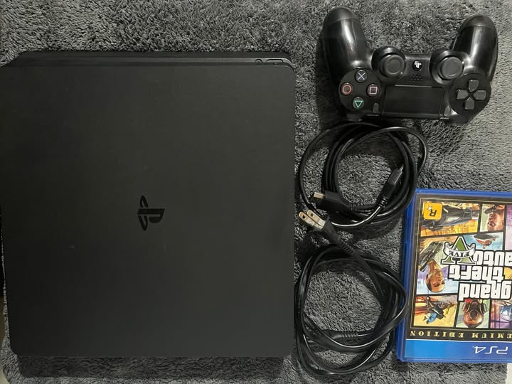 PlayStation 4 1TB incluye 3 juegos digitales y 1 físico