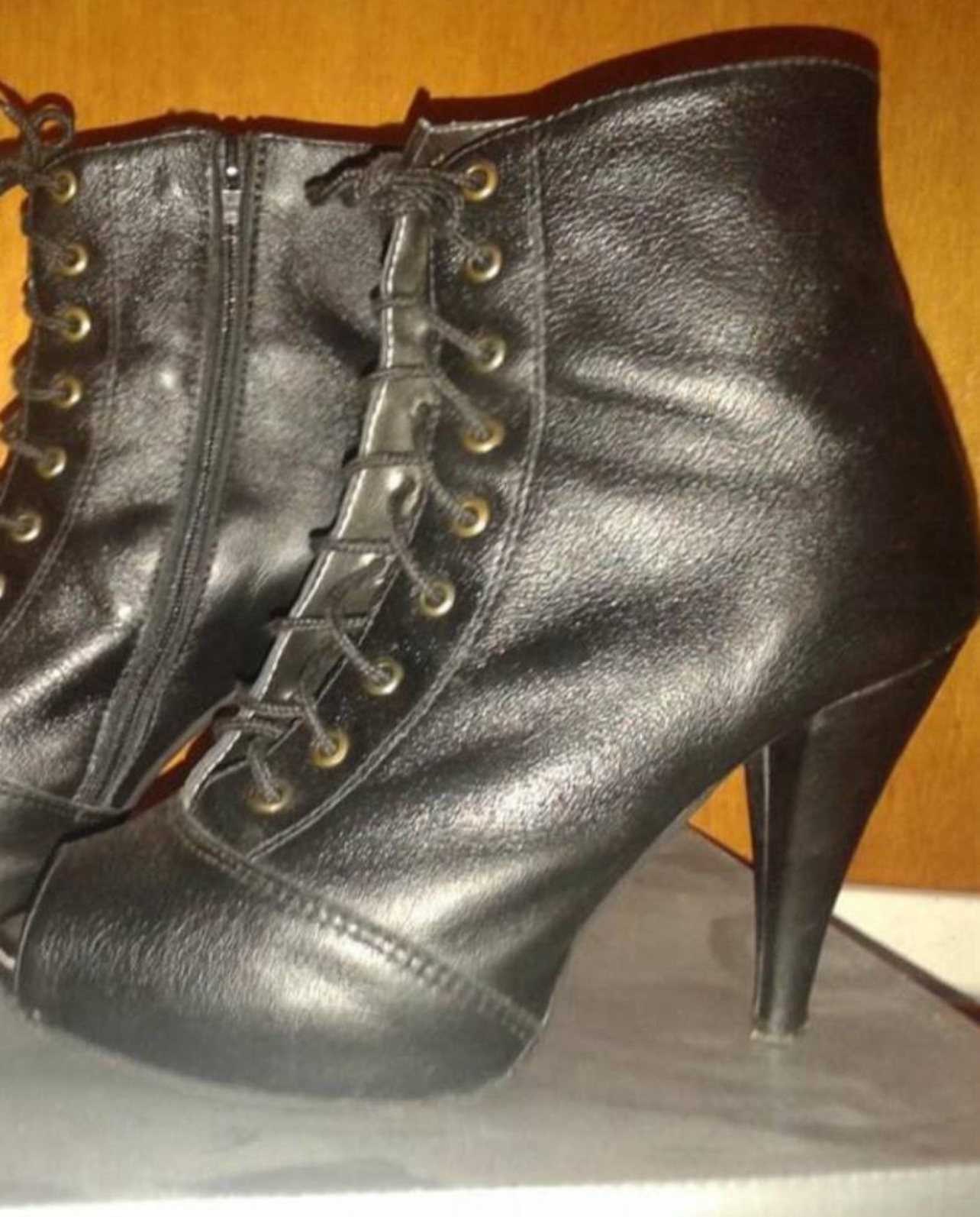 Botinetas de cuero. - Imagen 2